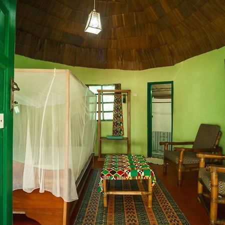 The Akwidaa Inn エクステリア 写真