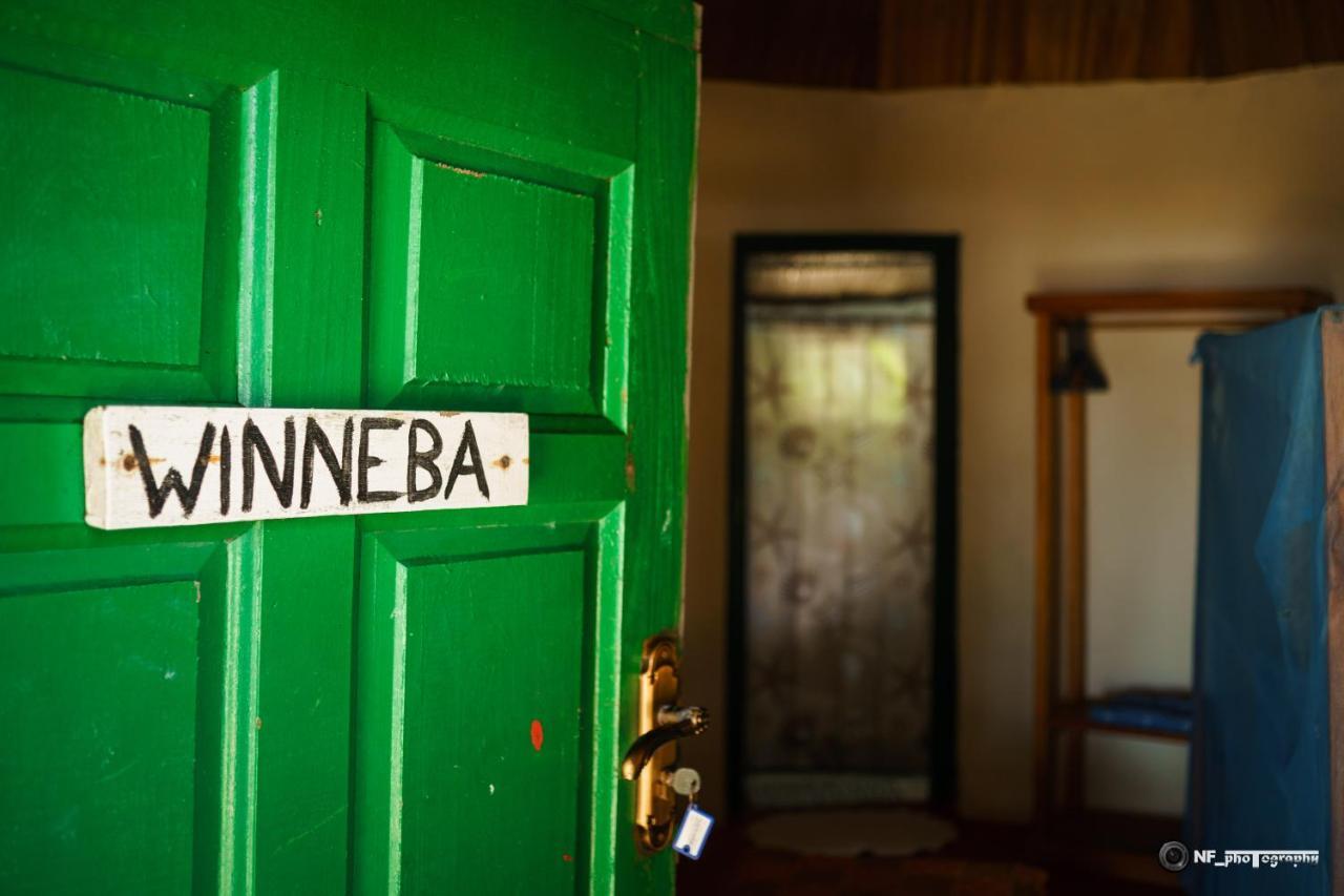 The Akwidaa Inn エクステリア 写真