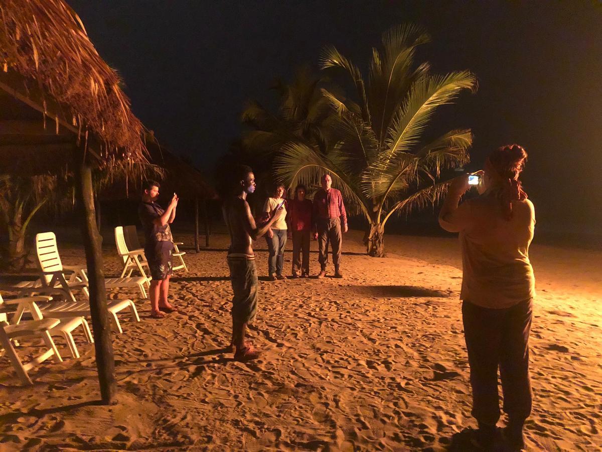 The Akwidaa Inn エクステリア 写真